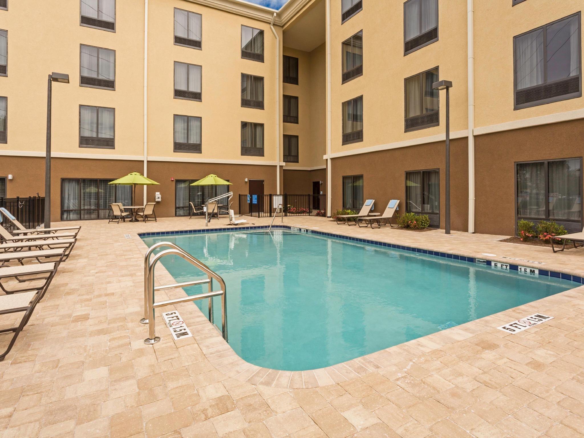 Holiday Inn Express Hotel & Suites Orlando East-Ucf Area By Ihg Alafaya Dış mekan fotoğraf