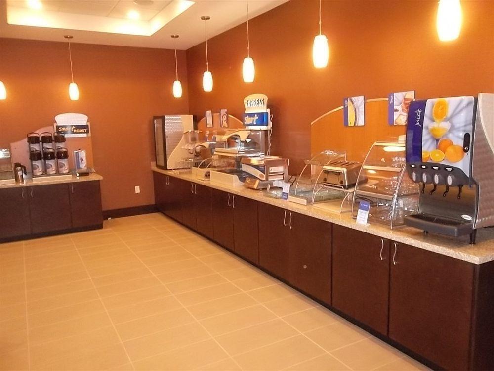 Holiday Inn Express Hotel & Suites Orlando East-Ucf Area By Ihg Alafaya Dış mekan fotoğraf