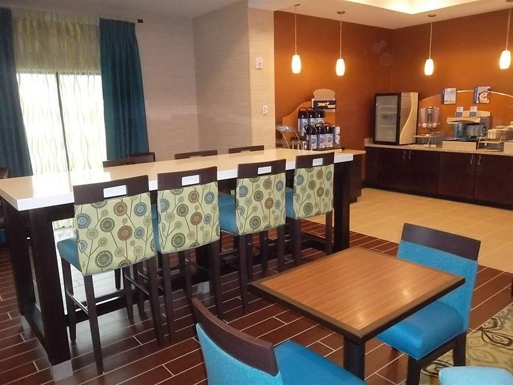 Holiday Inn Express Hotel & Suites Orlando East-Ucf Area By Ihg Alafaya Dış mekan fotoğraf
